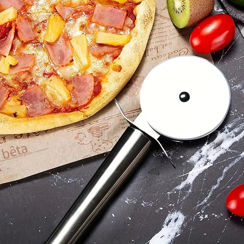 Roulette Coupe-Pizza en Acier Inoxydable – Lame Tranchante avec Poignée Antidérapante – Idéal pour Pizza, Tarte et Pâte Maison