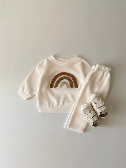 Ensemble Bébé Unisexe en Coton Beige – Tenue Confortable avec Sweat ‘Hey Cutie’ et Pantalon