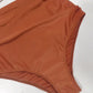 Maillot de bain une pièce tendance à manches volantées et découpe ventre
