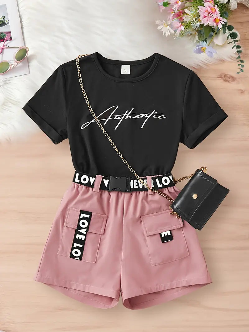 Chemise fille noire à inscription Authentic – t-shirt tendance avec short rose et ceinture Love