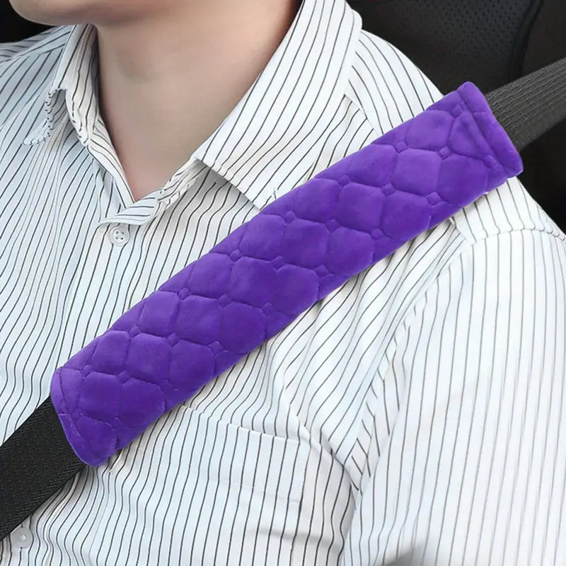 Housse de Ceinture de Sécurité Voiture en Tissu Doux Brodé – Confort et Protection pour Adultes et Enfants