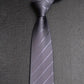 Cravate grise rayée homme – Accessoire élégant pour costume, mariage et affaires