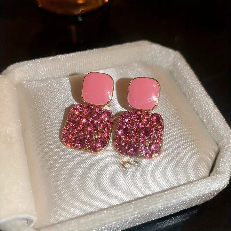 Boucles d’oreilles mariage femme – Pendants dorés avec cristaux scintillants et pierre rouge élégante
