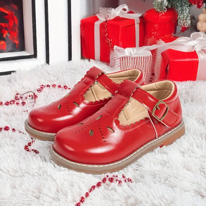 Chaussures fille élégantes à bride – Mocassins sans lacets en simili cuir beige avec détails perforés