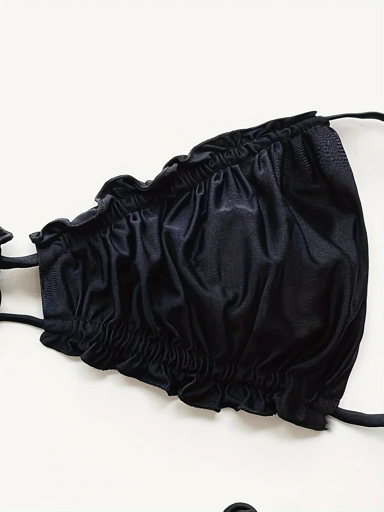 Bas de bikini violet froncé/noir à nouer – Coupe échancrée et tissu stretch pour sublimer les courbes