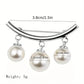 Épingle décorative femme dorée avec perles blanches – Accessoire chic pour vêtements et manteaux