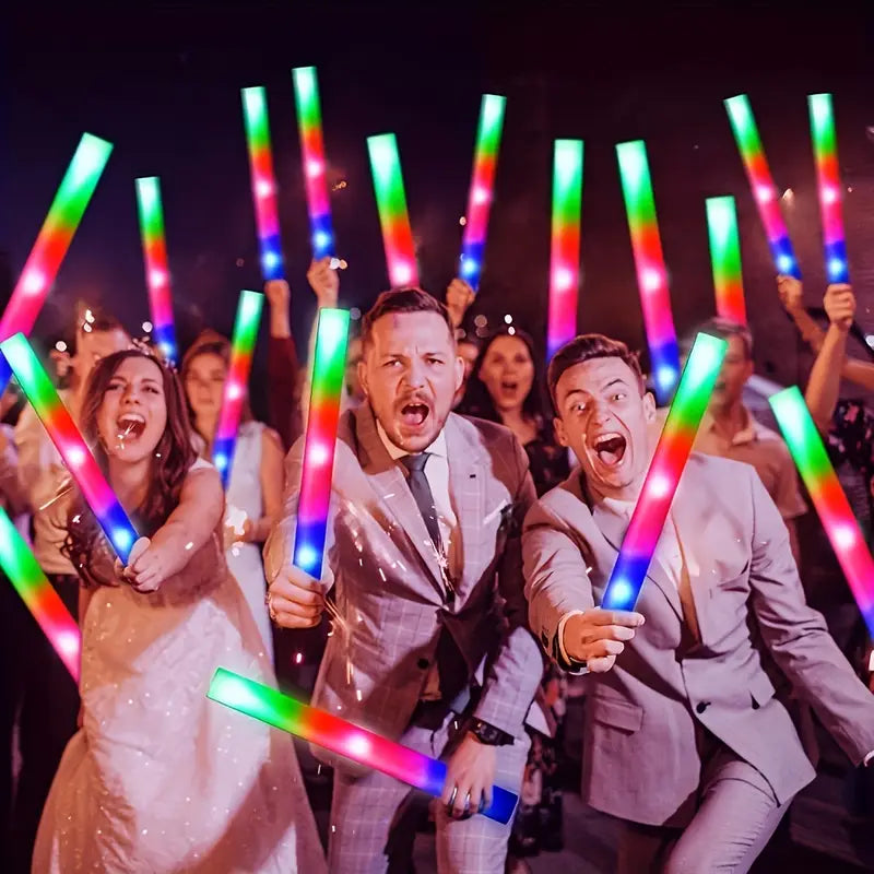 Bâtons Lumineux LED Multicolores – Accessoires Festifs pour Mariages, Anniversaires et Soirées Extérieures