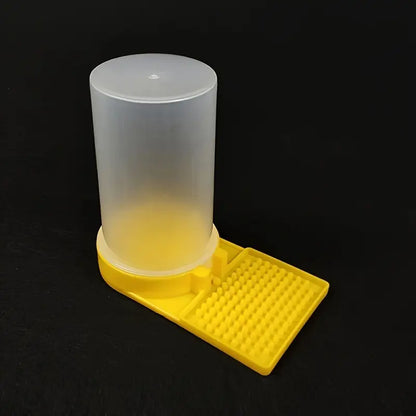 Gobelet de Greffage Apicole – Cupule en Plastique pour Élevage de Reines et Transfert de Larves