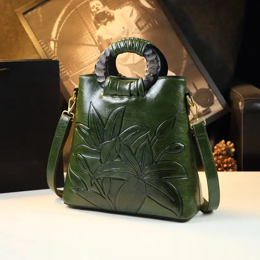 Sac à main femme en cuir vert gravé  Élégance chic et style unique