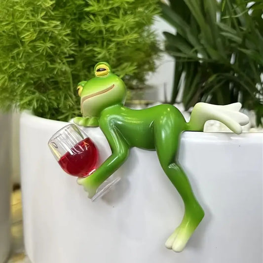 Statuette grenouille décorative avec verre de vin – Sculpture de jardin humoristique et originale