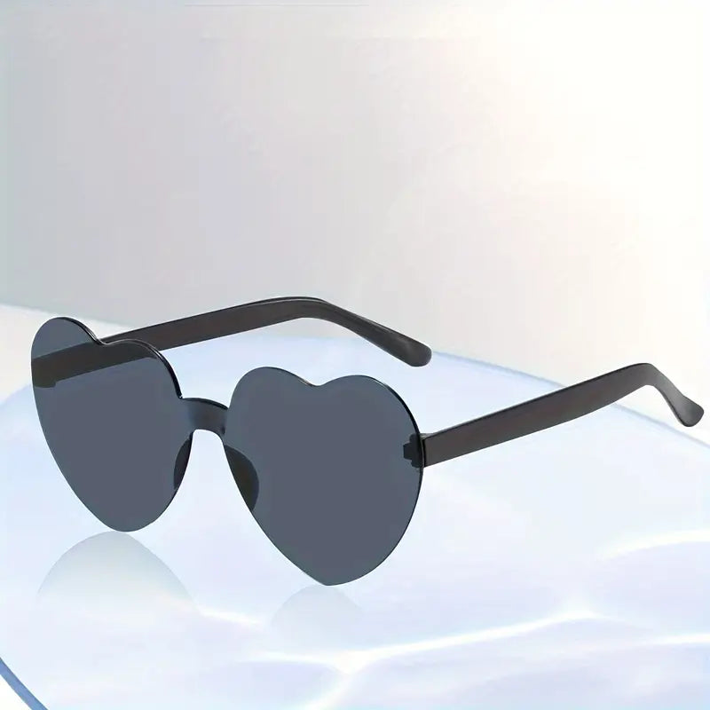 Lunettes de Soleil Cœur – Accessoire Photo Stylé pour Portraits et Séances Créatives