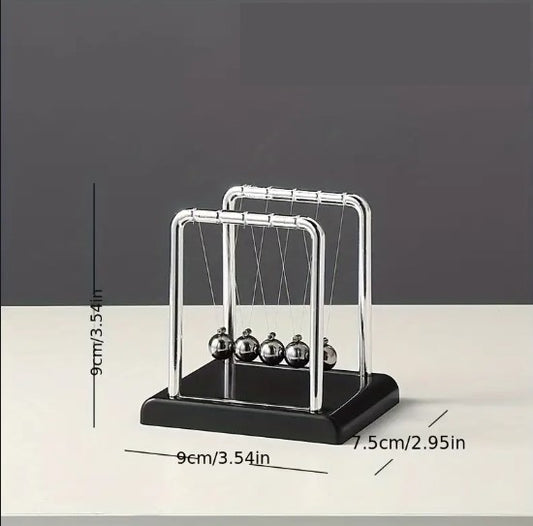 Pendule de Newton en Métal – Accessoire de Bureau Élégant pour Décoration et Expériences Physiques