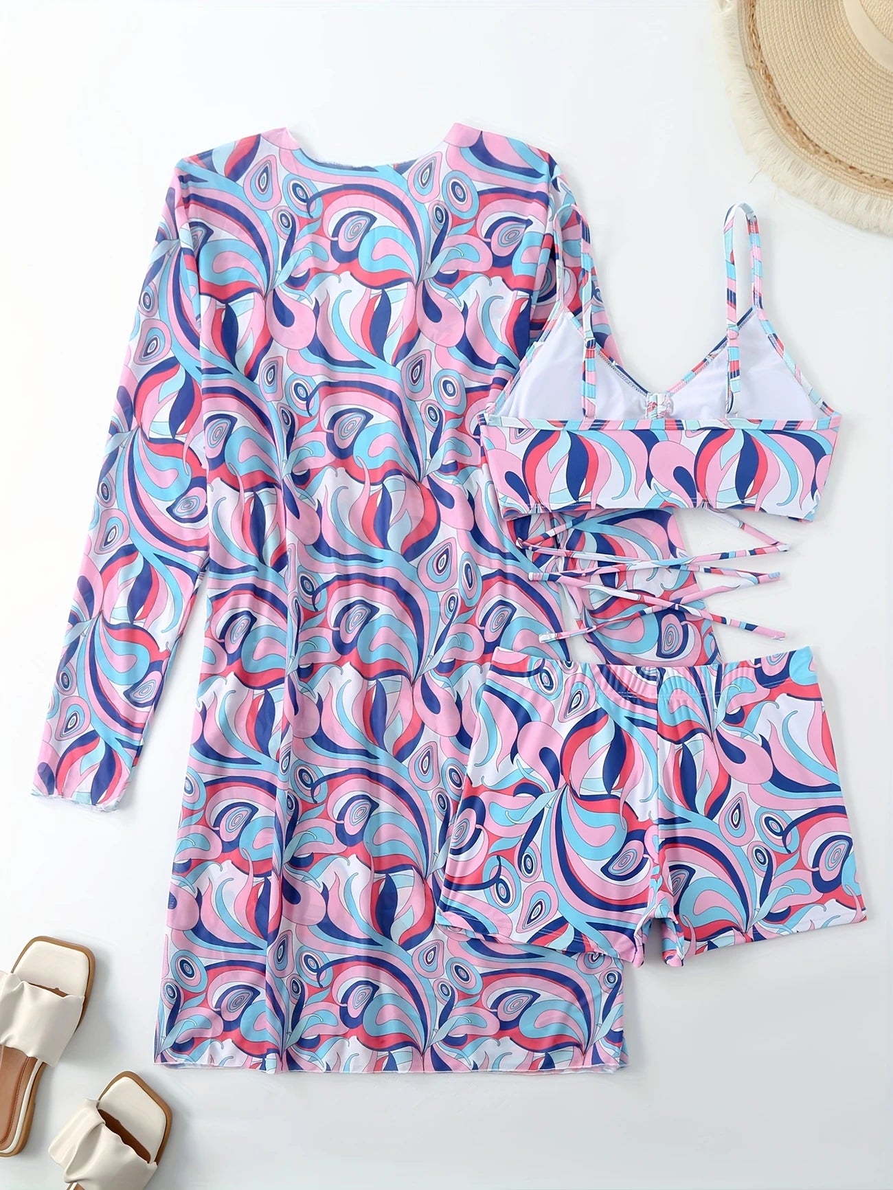 Ensemble 3 pièces de plage femme – Maillot, short et kimono assortis au style géométrique chic