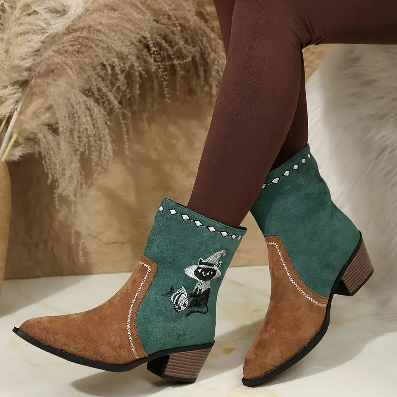 Bottes fille en daim marron avec broderie chat – Style western tendance et confortable