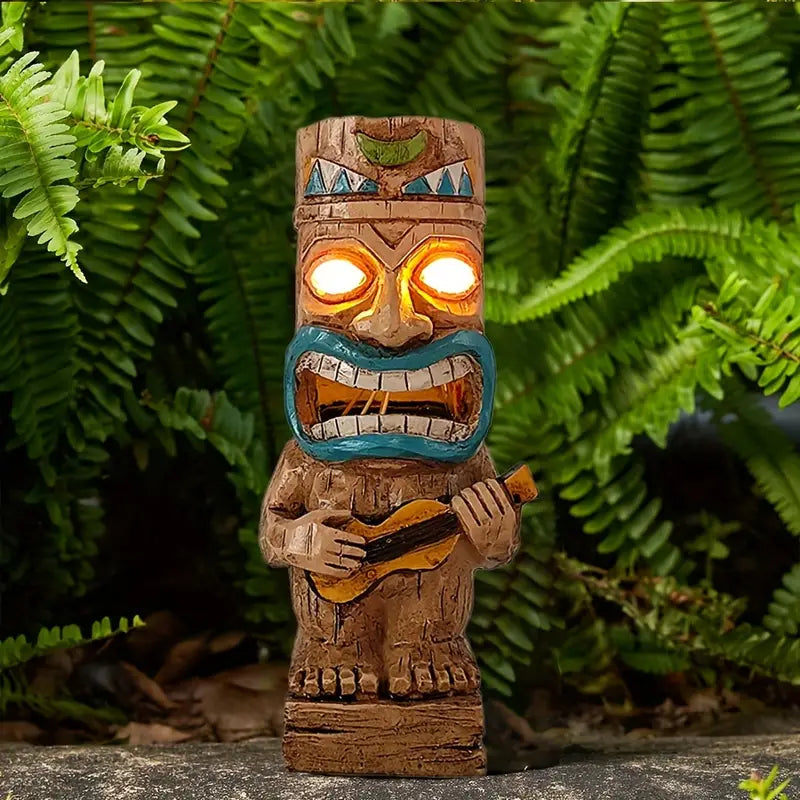 Statue Tiki Lumineuse avec Tambour – Décoration LED Solaire pour Ambiance Tropicale en Extérieur