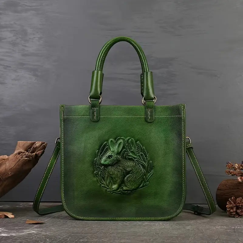 Sac à main femme en cuir gravé  Design original avec motif lapin