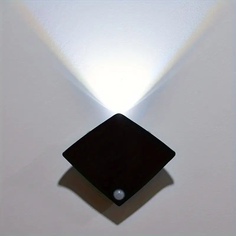 Applique Murale LED Moderne avec Détecteur de Mouvement – Luminaire d’Intérieur Design pour Couloir, Salon et Chambre
