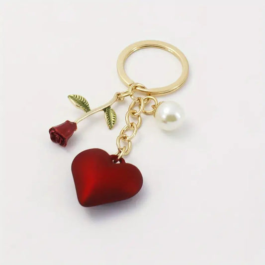 Porte-clés cœur avec rose et perle – Breloque romantique élégante pour homme