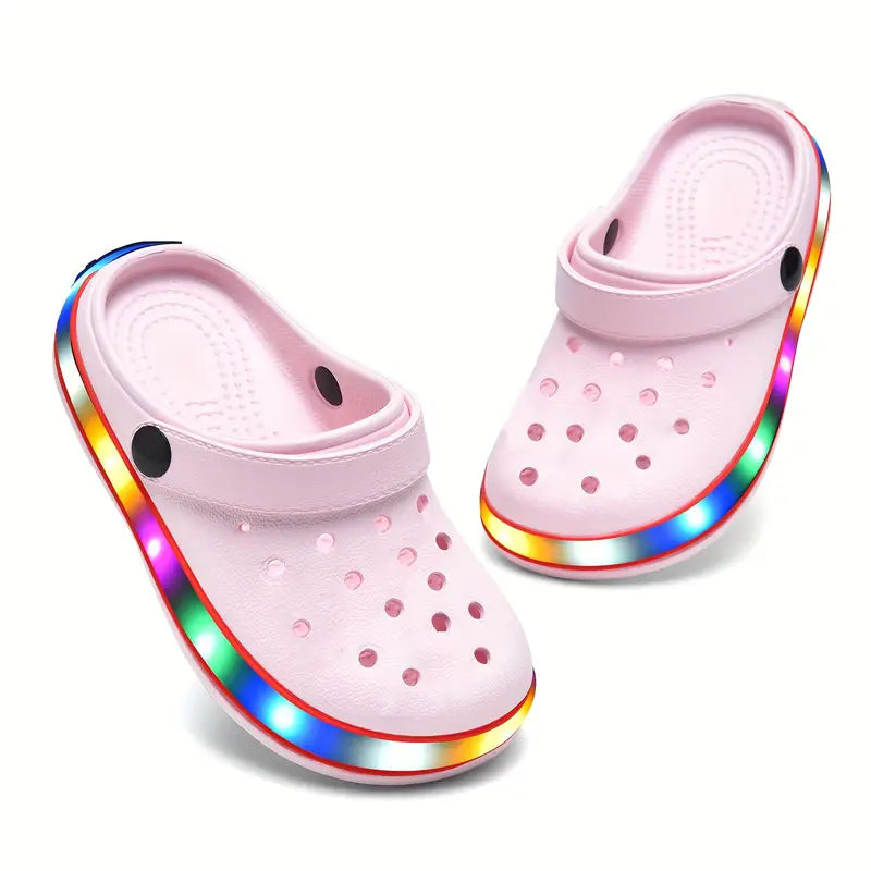 Sabots garçon lumineux LED – Mules légères et confortables pour l’été