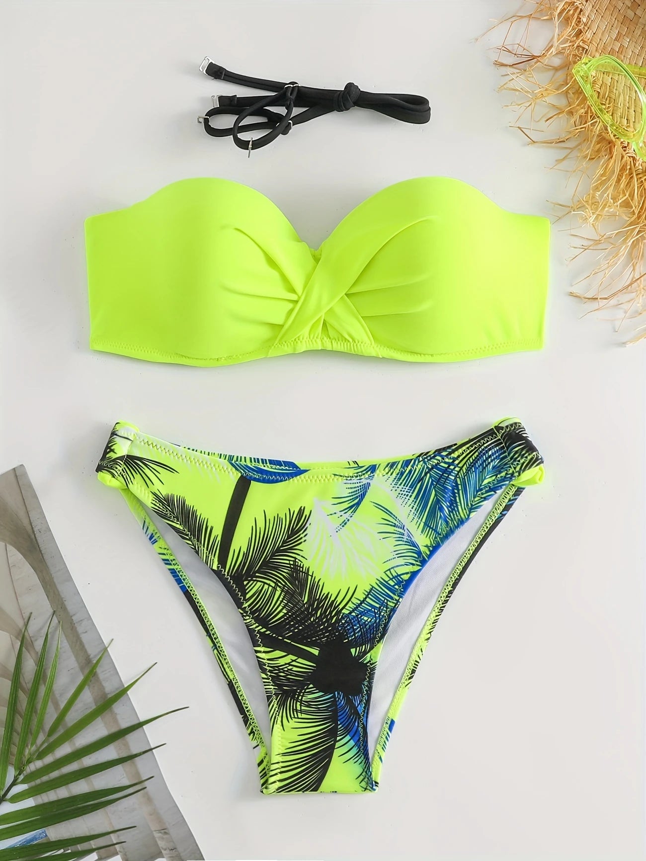Bas de Bikini Femme Tropical – Taille Basse Imprimé Feuilles, Look Estival et Coloré