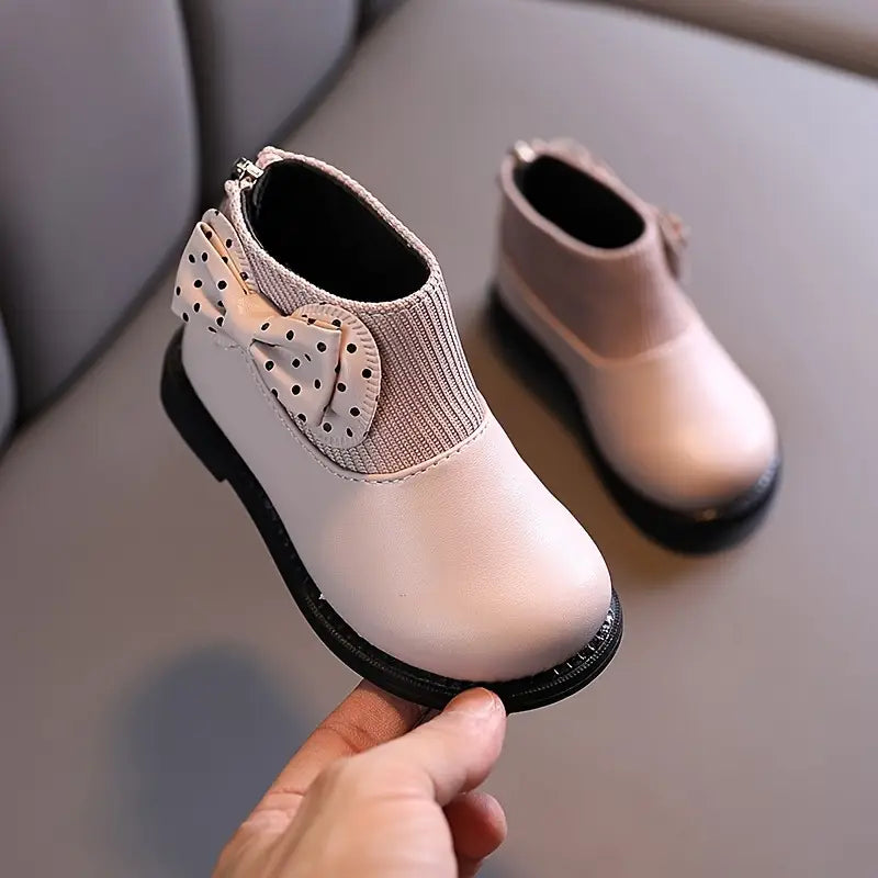 Bottes fille blanches avec nœud à pois – Confort et élégance au quotidien