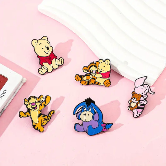 Broches et Boutons Enfant Winnie l’Ourson – Accessoires Colorés et Ludiques
