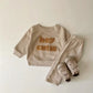 Ensemble Bébé Unisexe en Coton Beige – Tenue Confortable avec Sweat ‘Hey Cutie’ et Pantalon