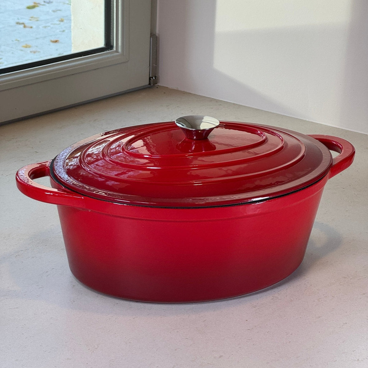 Cocotte Ovale en Fonte Émaillée Rouge, Idéale pour Rôtis et Plats Mijotés