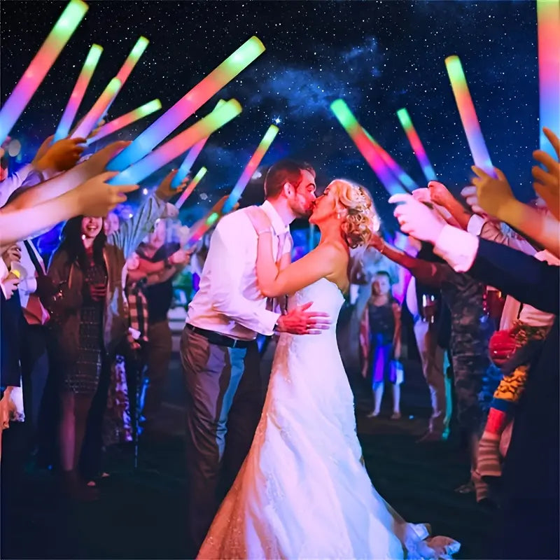 Bâtons Lumineux LED Multicolores – Accessoires Festifs pour Mariages, Anniversaires et Soirées Extérieures