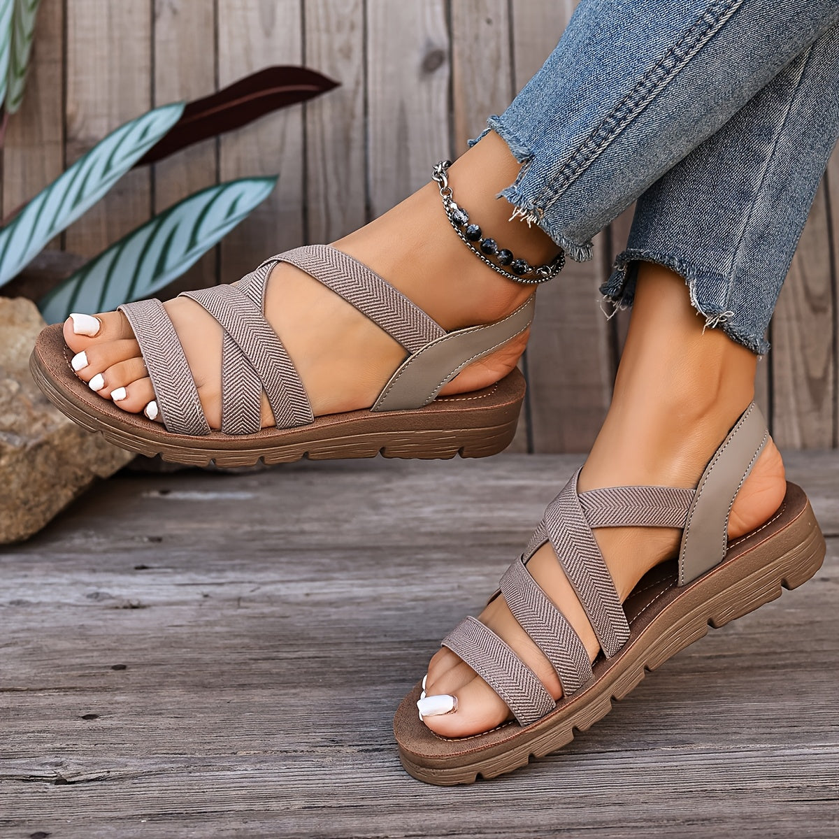 Chaussures Élégantes pour Femme, Chaussures de Dame Chics, Dernières Sandales d'Été 2025 pour Femme en Polyester avec Sangle Élastique, Semelles Plates Antidérapantes, Style Féerique Décontracté de Plage, Chaussures pour Femme