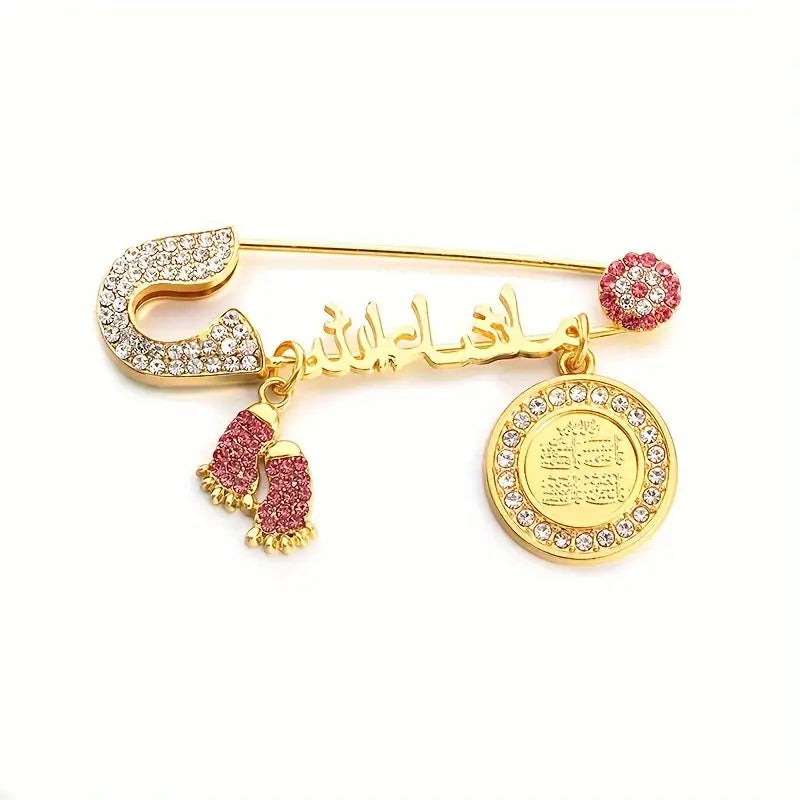 Broche arabe dorée avec strass et pendentifs – Pin’s calligraphie orientale élégante