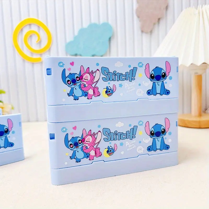 Boîte de Rangement Papeterie Bébé Motif Stitch – Organisateur Bureau Enfant pour Crayons et Accessoires