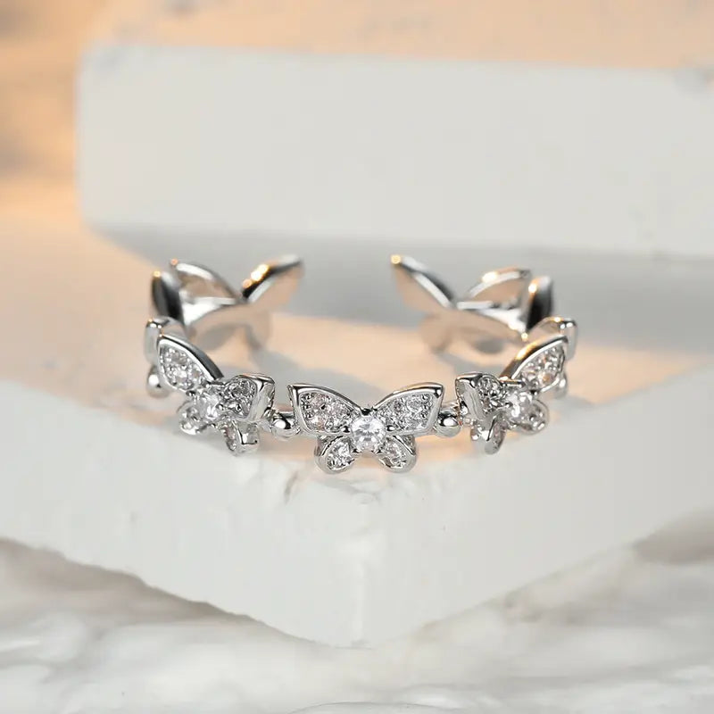 Bague Enfant Dorée avec Papillons et Strass – Bijou Fantaisie Élégant