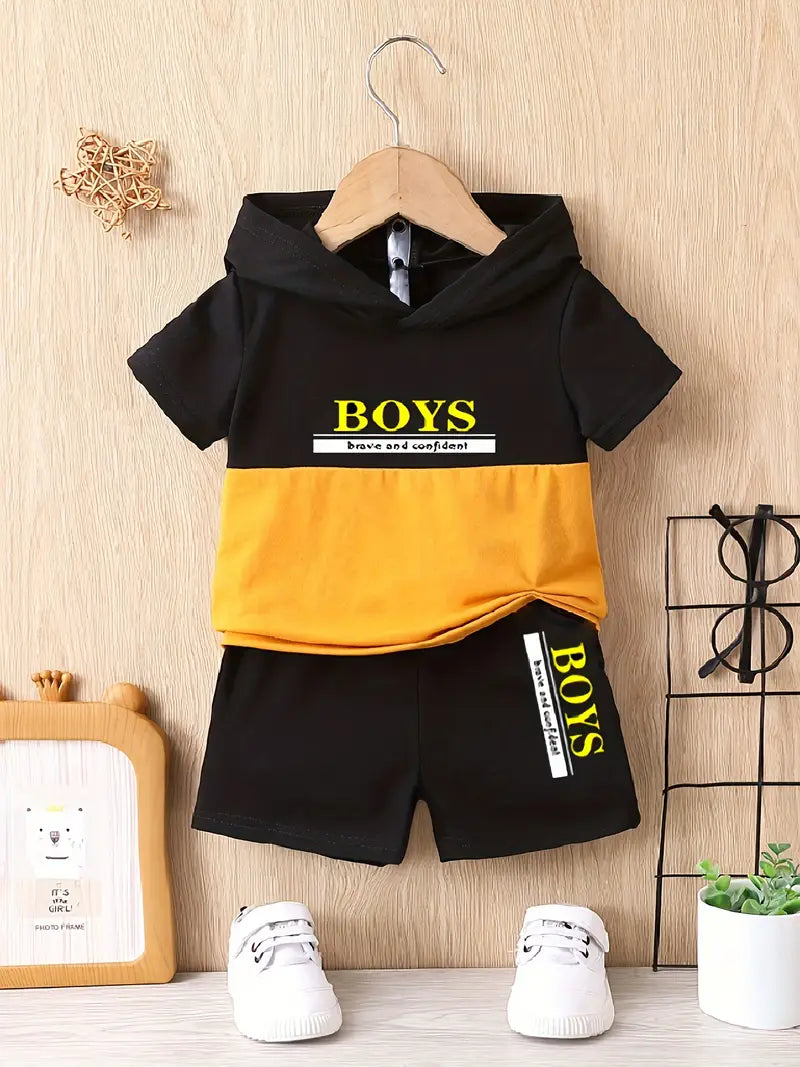 Ensemble Bébé Garçon Été avec Capuche – T-shirt Noir et Rouge + Short Sport Casual