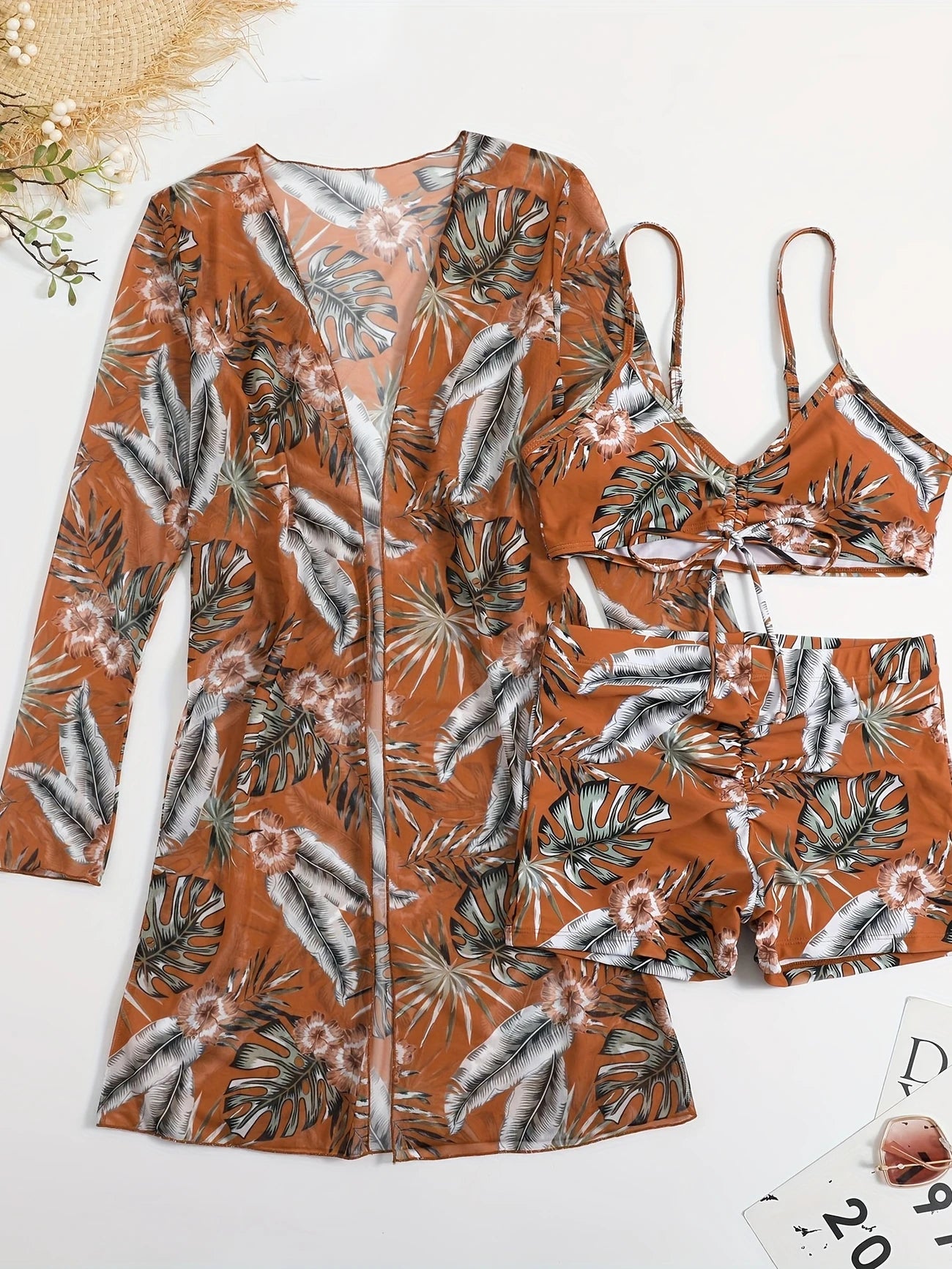 Ensemble 3 pièces de plage femme – Maillot, short et kimono assortis au style géométrique chic