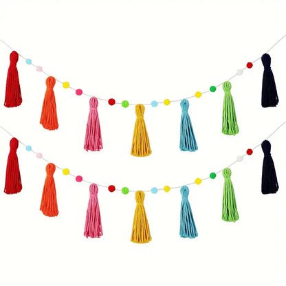 Guirlande pompons colorés en coton – Décoration murale chambre bébé bohème et festive