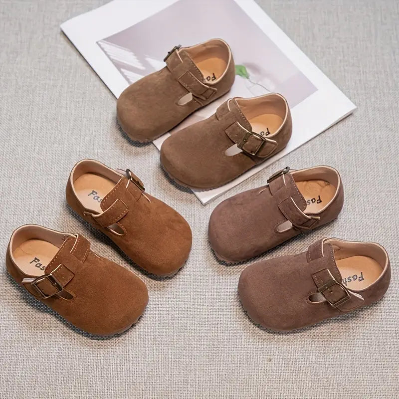 Mocassins fille en daim avec boucle – Chaussures sans lacets confortables et élégantes pour bébé et enfant