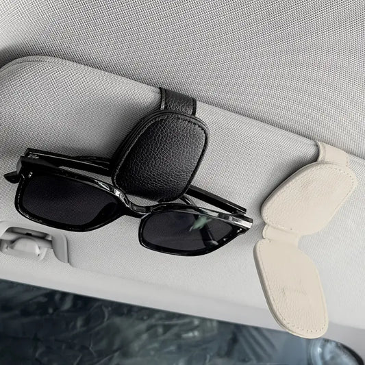 Clip support lunettes voiture cuir – Accessoire intérieur élégant et pratique pour pare-soleil