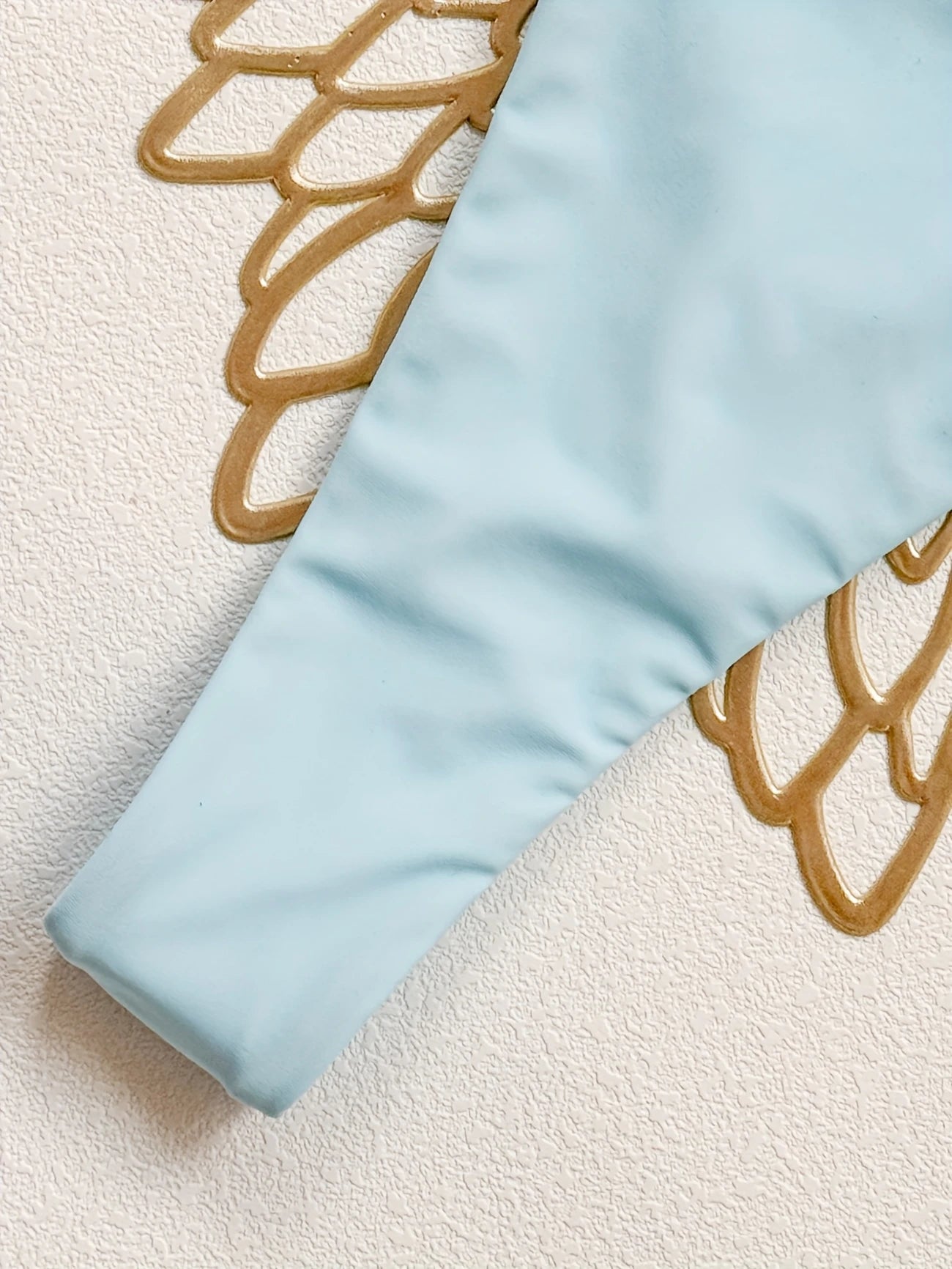 Haut de Bikini Femme Bandeau Bleu – Bijou Étoile de Mer Dorée, Élégance Bord de Mer