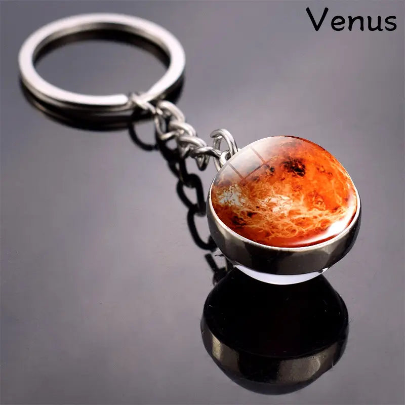 Porte-clés planète Mars en verre – Breloque cosmique élégante et originale pour femme