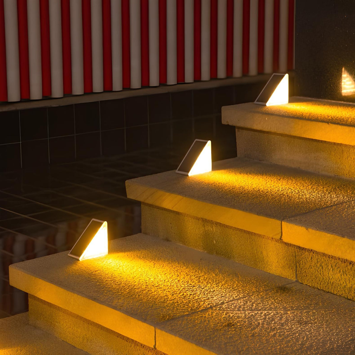 Lampes Solaires d'Escalier LED Triangulaires – Allumage Auto, Étanches IP65