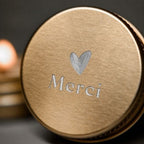 Mini bougie parfumée personnalisée, couvercle doré gravé au prénom