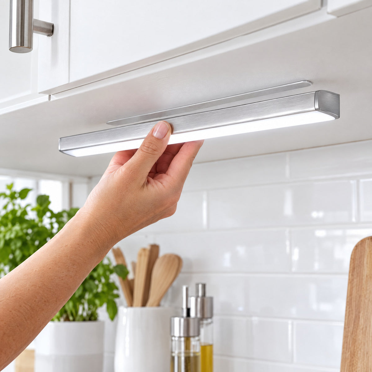 Réglette LED Sans Fil Sous Meuble à Détecteur de Mouvement – Cuisine